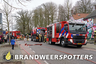 Gebouw in brand (middel brand) Keiweg in Oosterhout