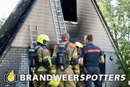 Woningbrand (middel brand) Katjeskelder in Oosterhout
