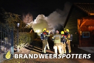 Brand bijgebouw (middel brand) Druisdijk in Riel (+Video)