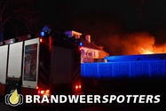 Brand bijgebouw Vennerode in Goirle (+Video)