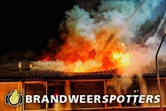Woningbrand (zeer grote brand) Langenhof in Oosterhout