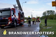 Persoon te water Wilhelminakanaal Zuid in Oosterhout