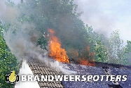 Woningbrand (middel brand) (dak) Scholverbos in Rijen