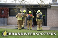 Woningbrand (middel brand) Vlierlaan in Oosterhout