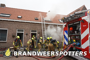 Woningbrand (middel brand) Sint Josephstraat in Oosterhout