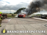 Voertuig in brand Oude Kerkstraat in Dussen