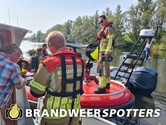 Schip in brand Sloot van St Jan Sloot van St. Jan in Drimmelen