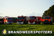 Boerderij in brand (grote brand) (machine berging) Tommel in BAARLE-HERTOG BELGIE (+Video)