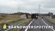 Vrachtwagen in brand Ongeval wegvervoer A58 Li - Kp Markiezaat 119,2 s in Woensdrecht